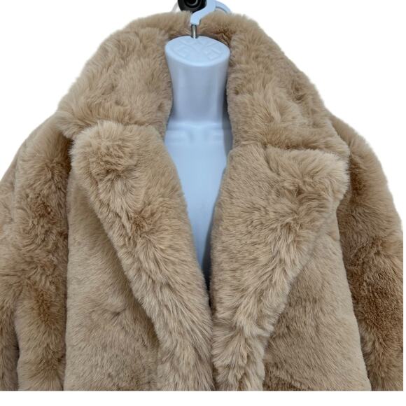 MinkPink Faux Fur Anya Jacket Coat L Tan Fuzzy Plush Cozy Mobwife Party Retro - Picture 5 of 16